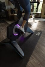 Garmin Tacx® NEO Bike Plus Heimtrainer – Bild 6